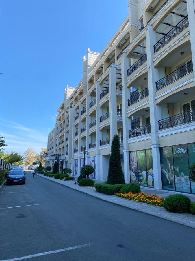 Private Apartments By The Sea With A Large Terrace In Apart Hotel! Pomorie Exterior photo