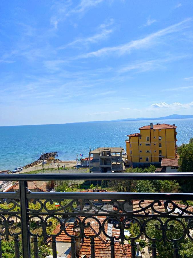 Private Apartments By The Sea With A Large Terrace In Apart Hotel! Pomorie Exterior photo