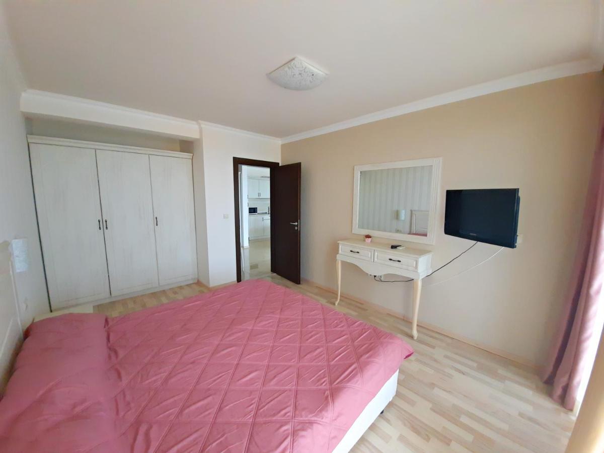 Private Apartments By The Sea With A Large Terrace In Apart Hotel! Pomorie Exterior photo